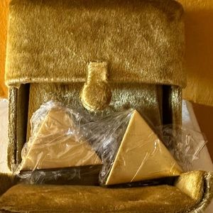 Khoi Gold brass triangle earrings